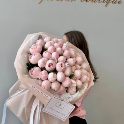 Букет з 51 садової троянди Peony Pink