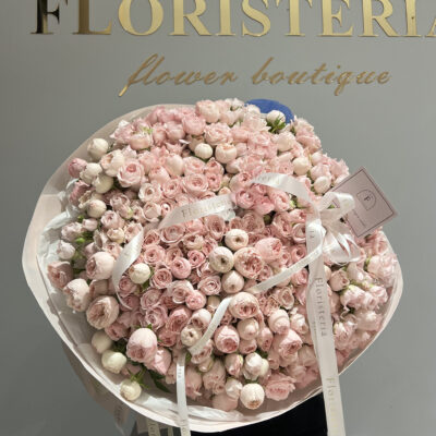 117 кущових піоновидних троянд