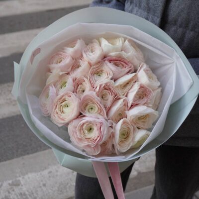 Букет з 25 ранункулюсів