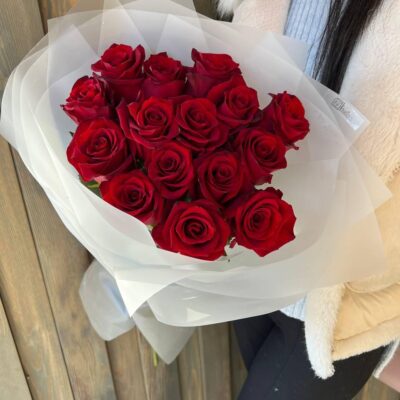 Букет з 15 еквадорських троянд Explorer