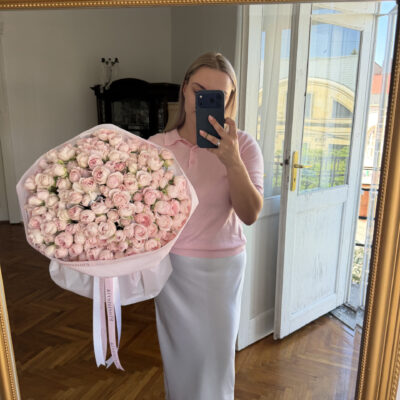 45 кущових троянд сорту Fairy Kiss Pink