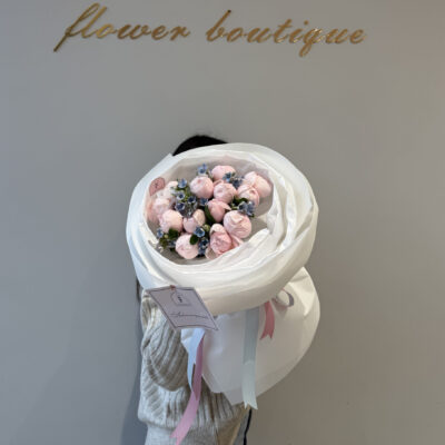 Мікс садових троянд Peony Pink та оксипеталума