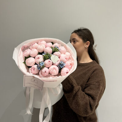 21 троянда Peony Pink з оксипеталумом