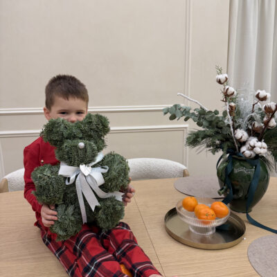 Композиція в формі ведмедика з нобілісу