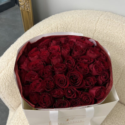 Букет з 45 троянд Madame Red