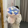 Блакитний букетик з ранункулюсами Блакитний букетик з ранункулюсами